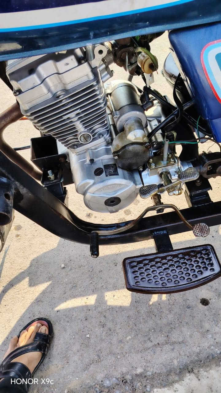 ستوته دايوان ٢٠١٥
رقم واسط بسمي
محرك جديد كلجات طرد مركزي الكلج عنبار تشتغل ريمون جهاز انذار
كهربائيات كله شغاله ستوته نظيفه تعبان عليه
هذا رقمي لاتصال ***********
