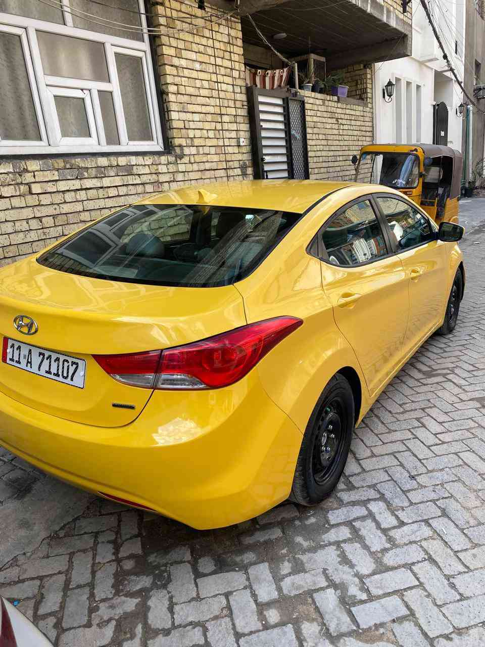 السلام عليكم
النترا المضلع وارد امريكي  فول موصفات 1/1.  مديل2012
رقم بغداد انكليزي مصفره هيئه وغرامات 
تحويل مباشر السياره ليبل واحد بدون تبديل سونار موجود بال صور  شواصي لغود مكفولات  دوشمه عام كشنات ارضيه  وسفاري تخم تاير هسه شاده وتخم ويل  (مكينه تبخير )
تدفئه تبريد.    موصفات
فتحه  ..شاشه ..بصمه ...اشاير بال مري ....كشنات تدفئه
  مكاني بغداد مدينه الصدر.   السعر 94$.وبيه مجال 
للاستفسار ***********.
