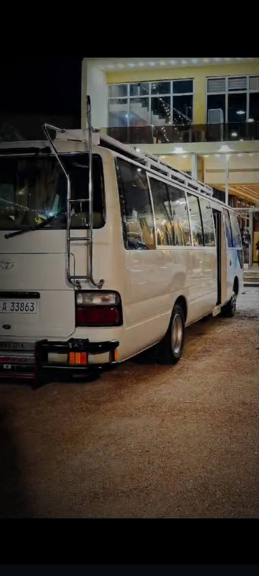 سلام وعليكم كوستر موديل 2014 سياره كفاله عامه عله وضع شركه سعر 325 وبيه مجال ***********
