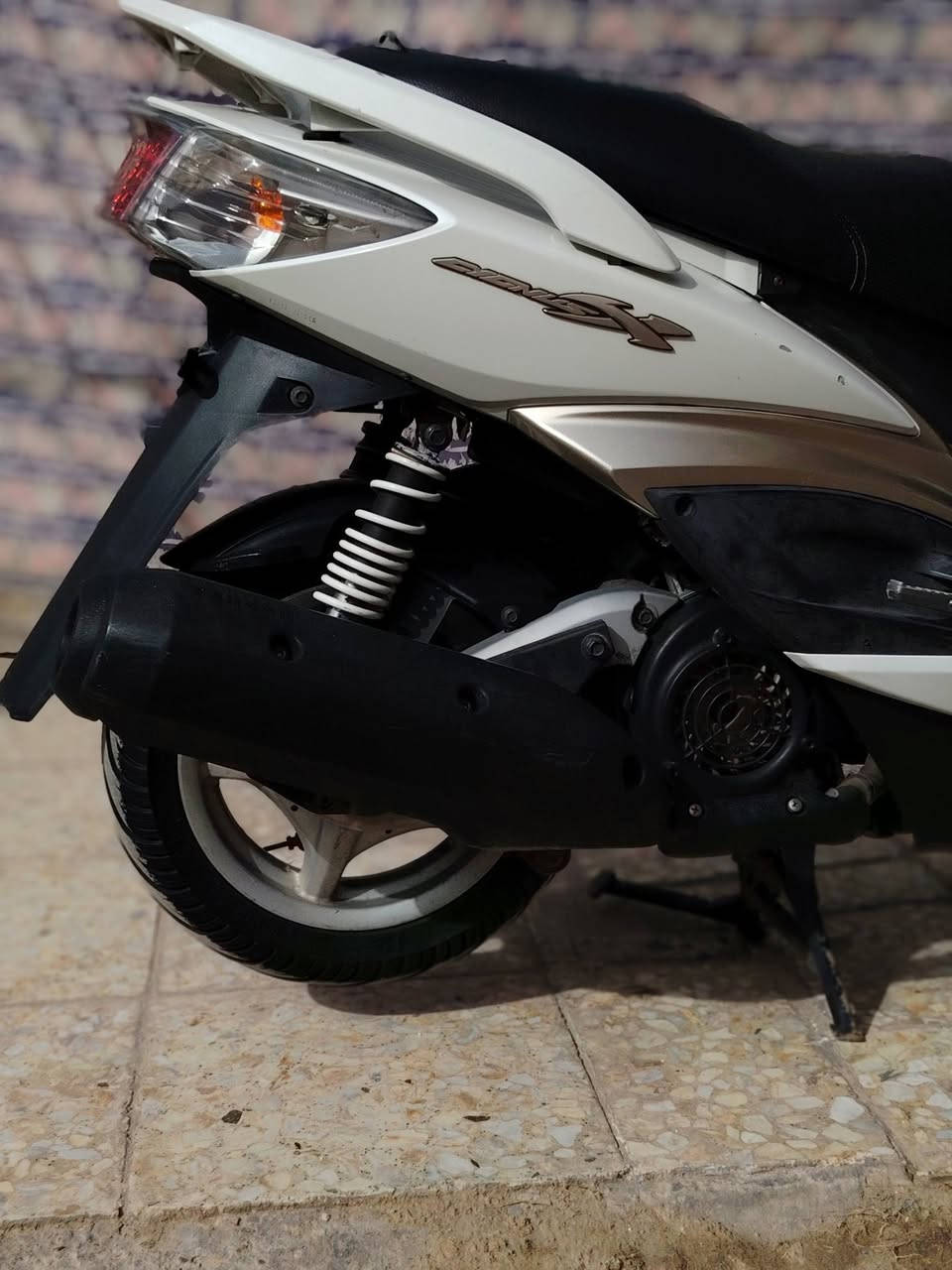 اسلام عليكم سكنس فحل خطين صار 17 يوم نزلته رمبه ماشيه 13 الف كفاله عامه
السعر 950 قفل بدون عمله لاتعاملني وعاملك 925 مصير ولا تعب روحك مكاني بغداد الغزاليه
الاستفسار عل رقم ***********
