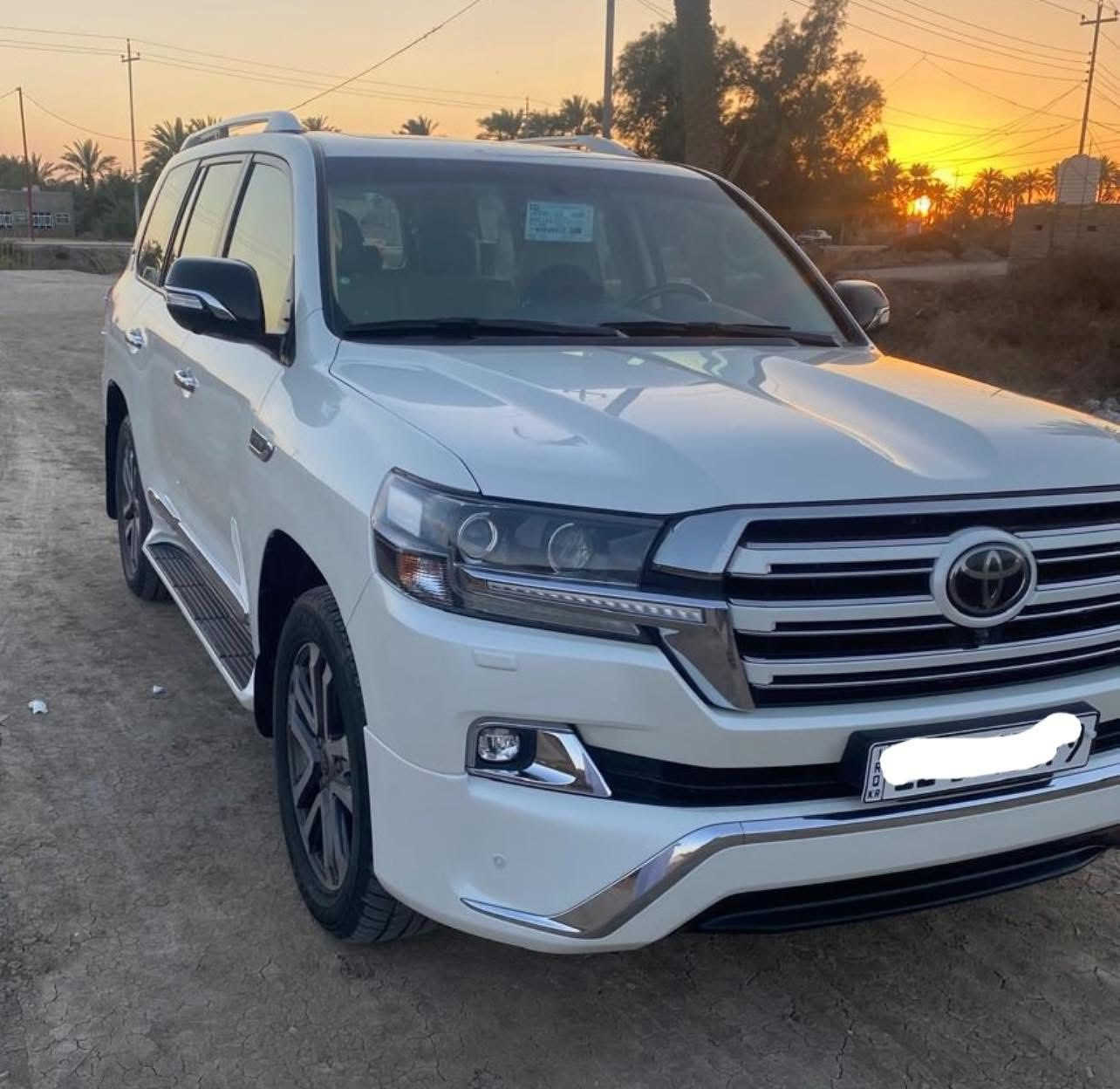 سلام عليكم

لاندكروز ٢٠١٧ شركه جيهان 
رقم اربيل الدولي وكاله او تحويل 
محرك ٨ سلندر  كفاله
ماشيه ١٠٠ الف كيلو 
كفاله عامه السياره وجديده كلش مكفوله من الزلغ 
مكان السياره / ناصريه 
للاستفسار/ *********** 
الخاص مغلق
