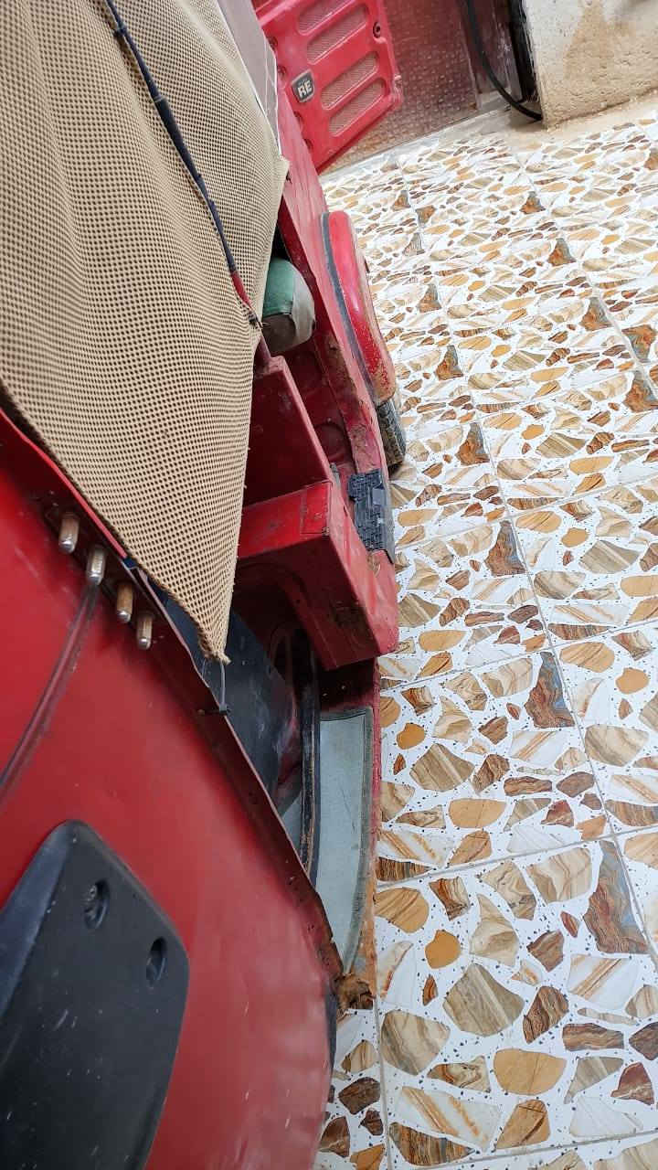 السلام عليكم تكتك البيع مديل ١٧ بيه مكينه ٢٠ السعر خاص ***********
