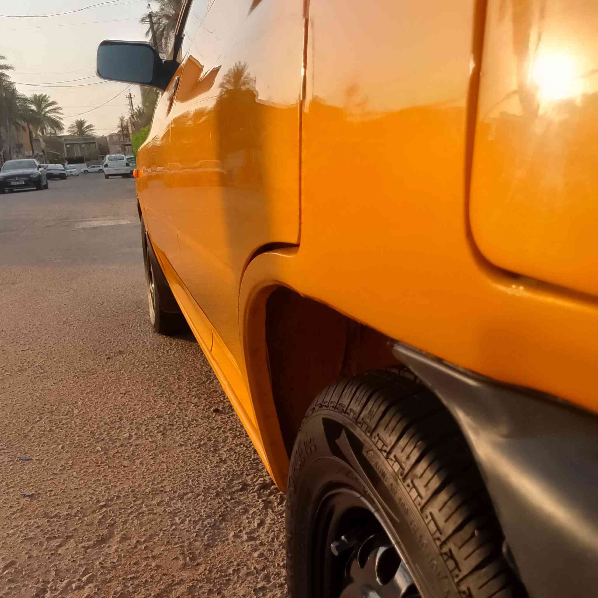 سلام عليكم سايبه موديل 20 بيها طخه بجاملغ الخلفي وبيها تبديل بنيد بدون دواخل بيها خيط تبخير تخم تاير صدر جديد المكان بغداد والسعر ب 45 هذا رقم التليفون ***********
