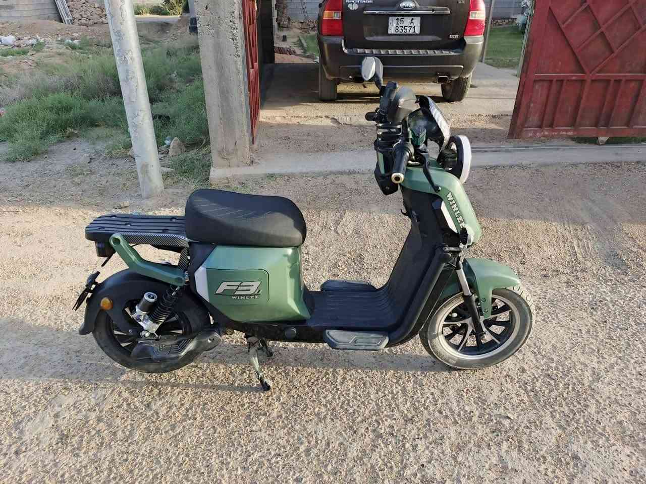 دراجه شحن نوع F3 مستعمل قليل قدره الملف 2000W خمس بطاريات 32 امبير وياه لايت بومه عدد 2 + قناع + مري TMMP وياه سويج عدد 2 وبصمه وكارت السعر 475 الموقع الرمادي السجاريه 
رقم الهاتف ***********
