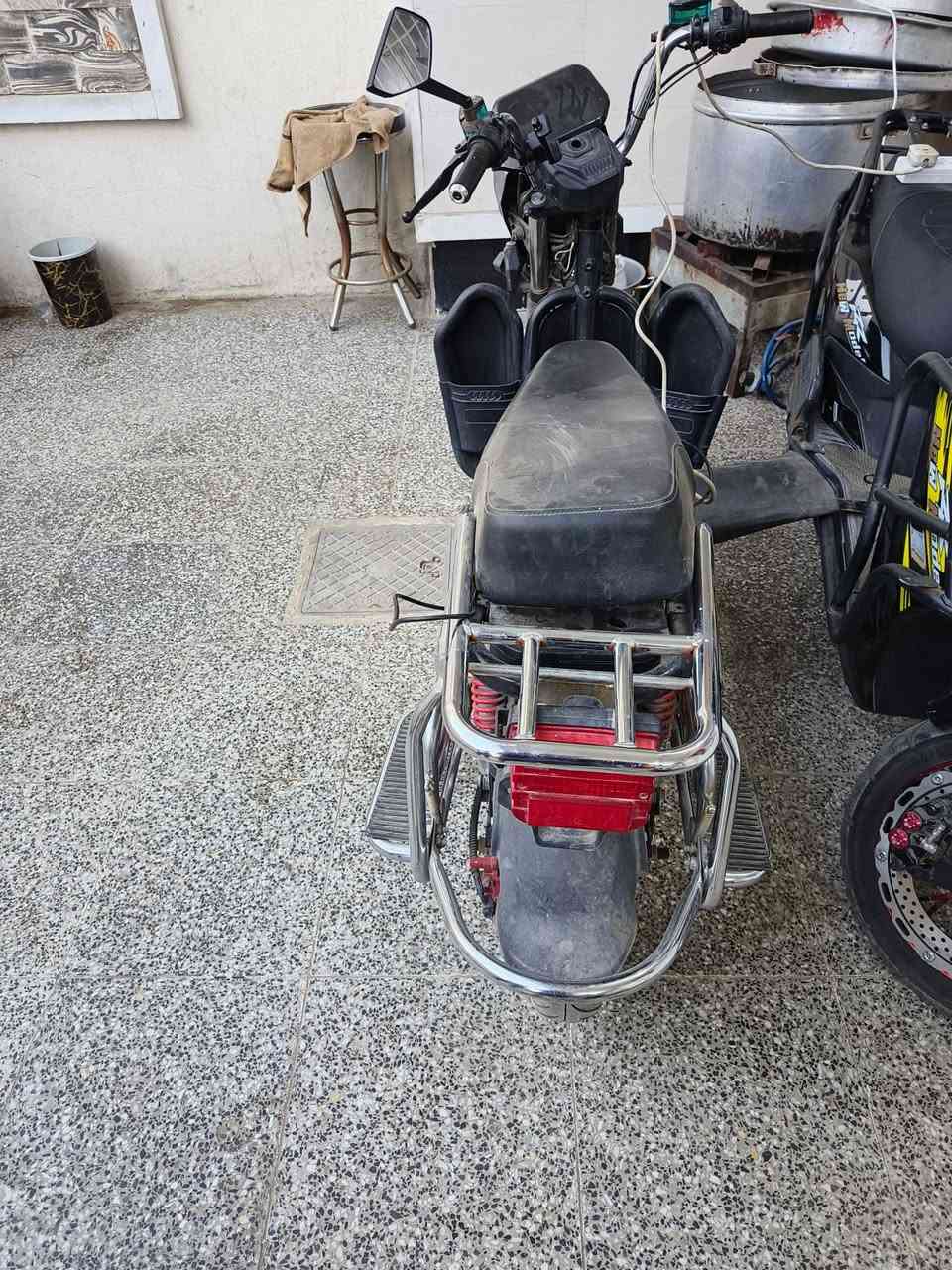 عندي دراجه شحن باتريين جدد والباقيات تعبانات من نخليها عالشحن تشتغل ومن اشيل  الشاحنه تطفى ونقصهه جوزي  تشتغل على الريموت 
السعر 400


**إذا كنت صاحب هذا الإعلان وتريد حذفه لأي سبب، رجاءا أرسل رسالة إلى الدعم الفني**