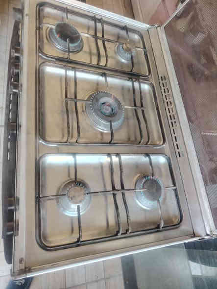 طباخ كريازي شغاله ع الفحص سعره ١٩٠ وبي مجال بيسط مكاني كوفه شارع المعمل شراي يتصل ***********
