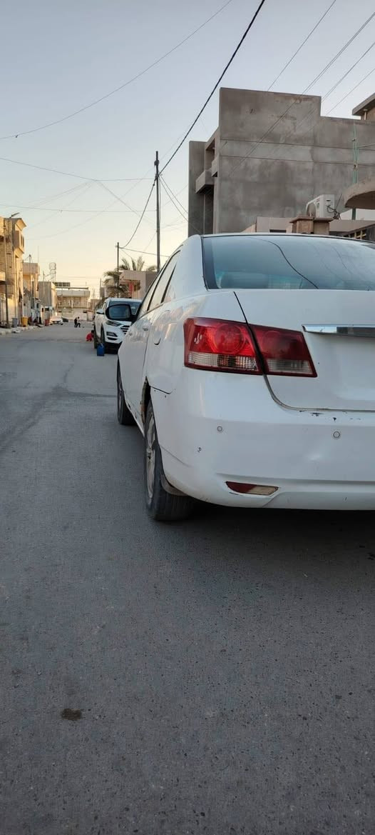 سلام عليكم بيوايدي ٢٠١٣ سيارة بدون لوحات مطلوبة مصرف كير ومكينة بيهة مال كورلا كير اوتماتيك معروضة ب ١٢ ورقة وماكو هيج سعر مكاني واسط عزيزية لستفسار ***********
