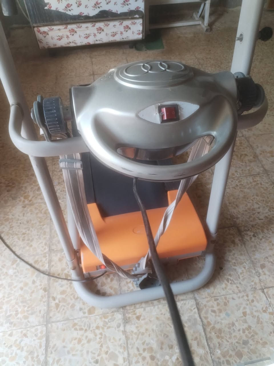 جهاز جري للبيع نضيف مكاني التقيه الرابعه قرب حسينه باب الحوائج استفسار اتصال ***********
