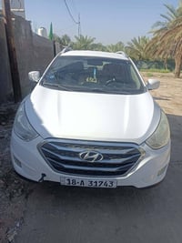 توسان ٢٠١٣ مكفوله   صبغ فقط نص دعاميه سعر ١٤٥ وبيها مجال لاتصال 078101...