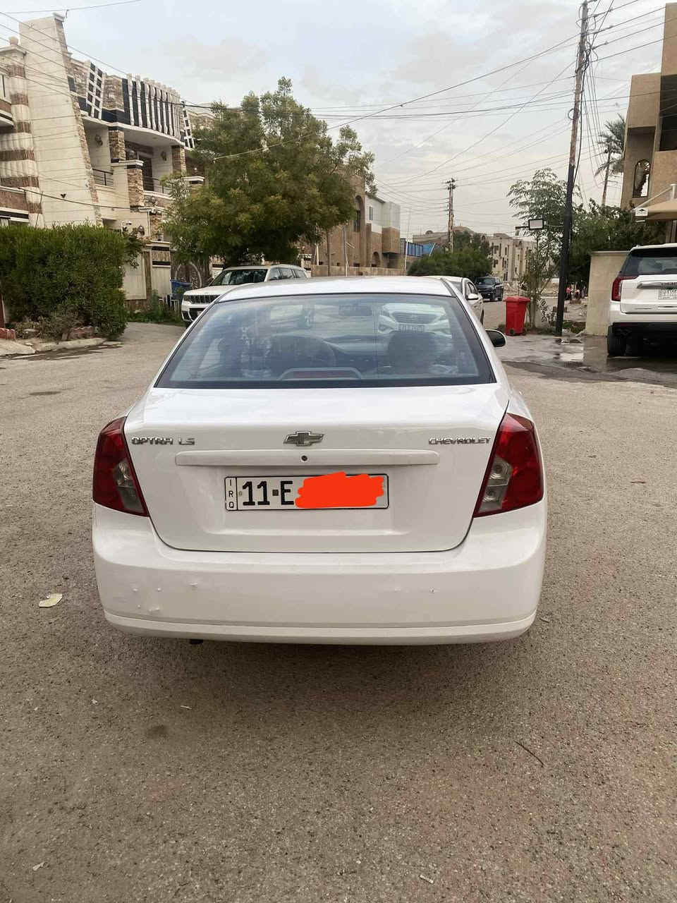 أوبترا 2012 شركة عامة حره
رقم انكليزي هزه جديده
سنويه جديده 
تخم تاير جديد
باتري جديد 
السيارة نظيفة كلش
بيها صبغ جاملغ وشبر من البنيد بدون دواخل 
دواخل السيارة نظيفة كلش 
كهربائيات كلها شركة بدون اي جطل كلشي شغال 
سيارة بأسمي وتحويل ثاني يوم 
مكاني بغداد حي الجهاد 
***********
السعر 87 وبيها مجال بسيط
