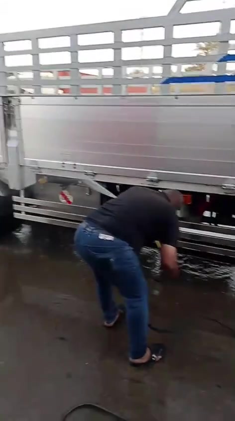 السلام عليكم هينو انكر ثمانين سوبر طول سته وربع تخم تاير رقم بغداد تحويل ثاني يوم سياره جاهزه مكفولة كفاله عامه العنوان الشطره الدلال علي العكيلي استفسار على هاذا الرقم ***********
