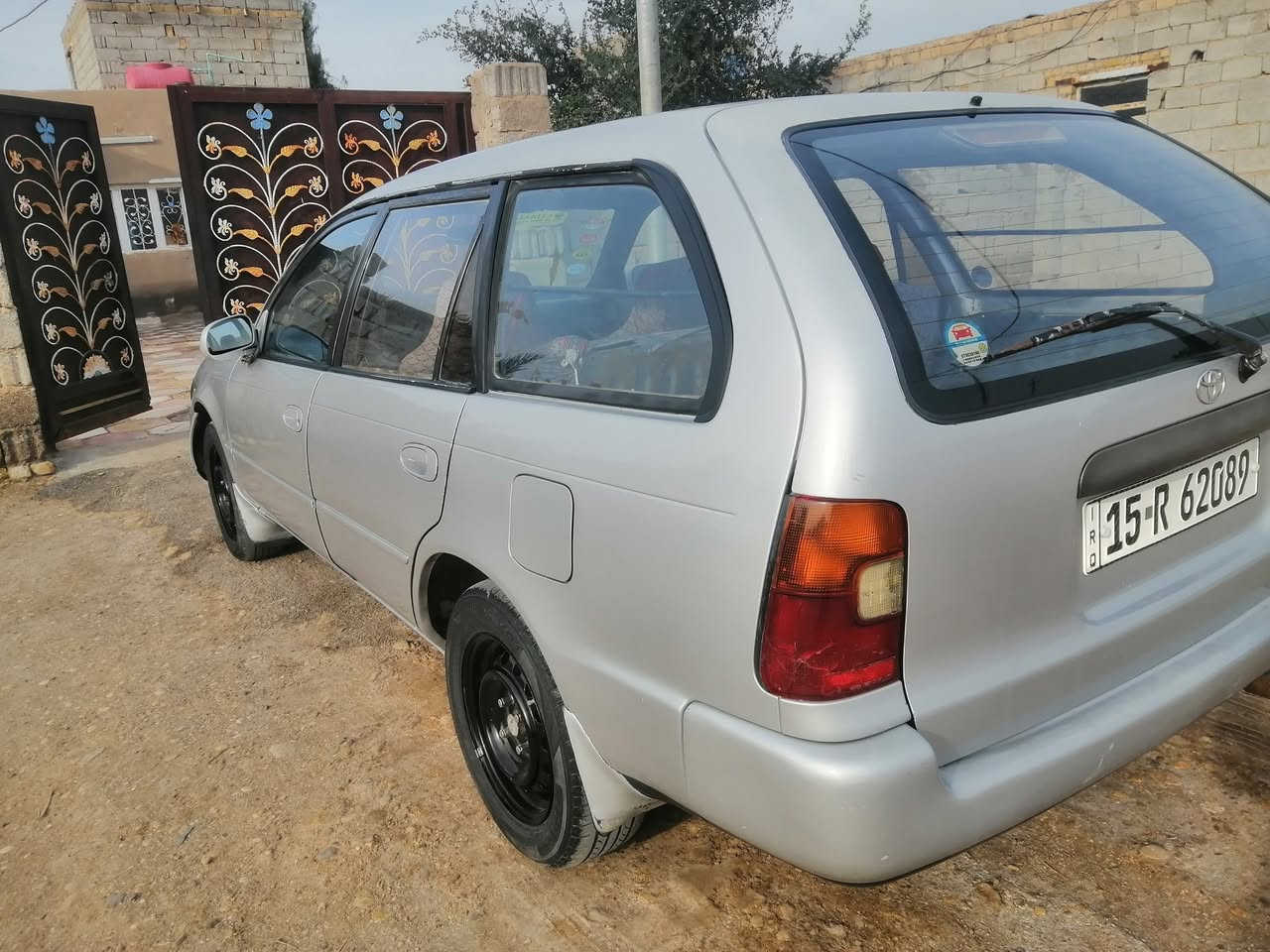 سلام عليكم كورلا للبيع موديل 94  محرك وكير خير من الله   جاهزه كهربائياته كله شغاله تخم تاير صدر جديد امامي وخلفي سنويه لل 29 السياره بسمي رقم انگليزي السعر 56 وبيه مجال للشراي العنوان واسط قضاء الحي رقم موبايل /***********
