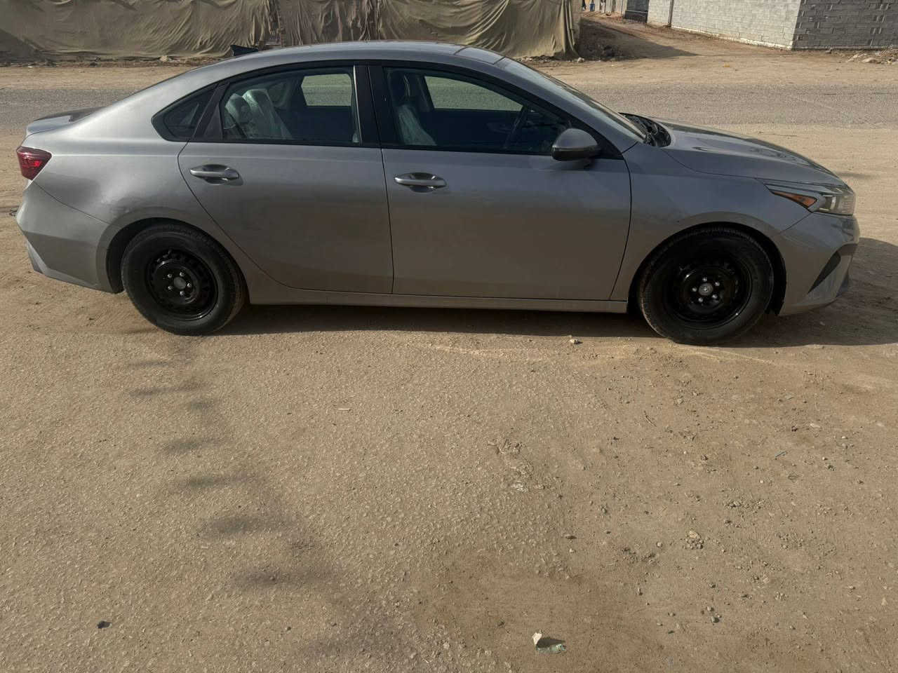 فورتي 2022 وارد أمريكي حادث بسيط بدون ايرباك صور الحادث والسونار مرفق بالمنشور شواصي لغود دواخل مكفولات مكينه أو كير مكفولات حداديه جديده جاهزه من كلشي أو جديده السياره رقم أربيل الجديد
السعر 124$ ***********
