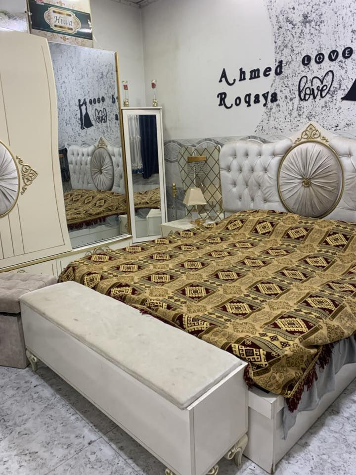 غرفه نوم للبيع ثقيله نضافه 80/100
725وبيه مجال 
***********
