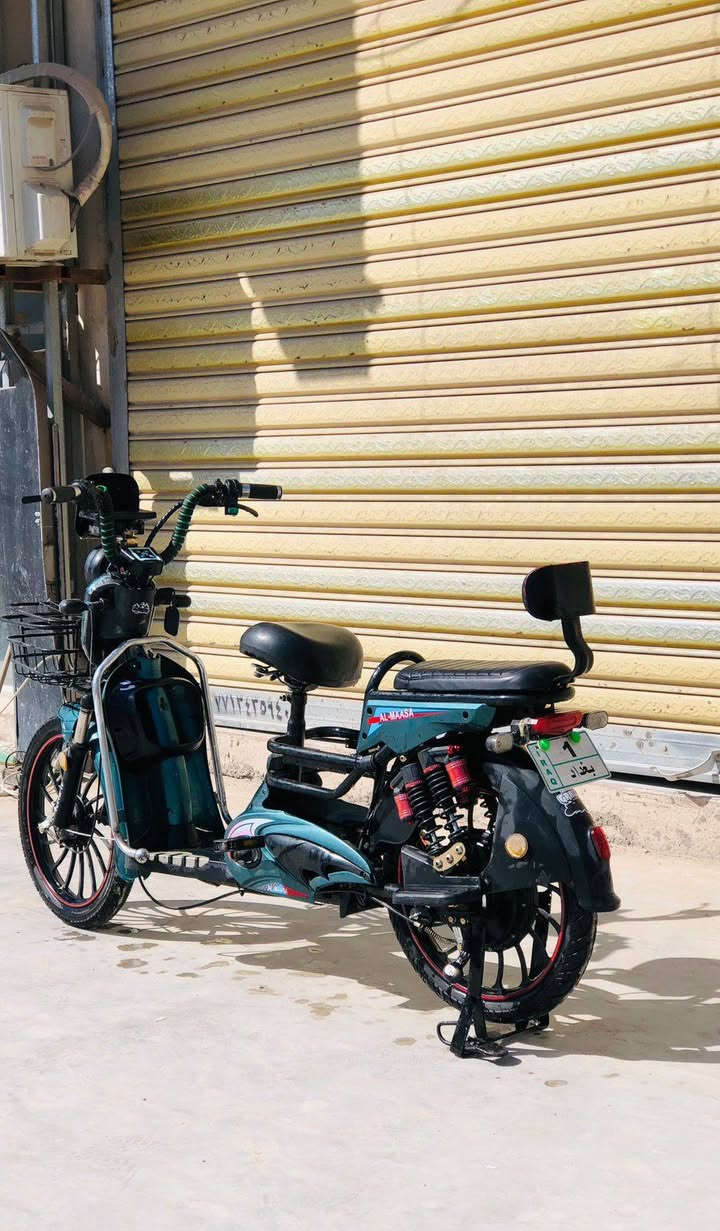 سلام عليكم دراجه حجم 20نضيفه بلاديه بيه سويج وبصمه نقصها بس باتريات ب100الف 5عدد سعرها200الف بيه مجال بسيط جدا ماكو هيج سعر بهيج نضافه مكاني غزاليه استفسار***********
