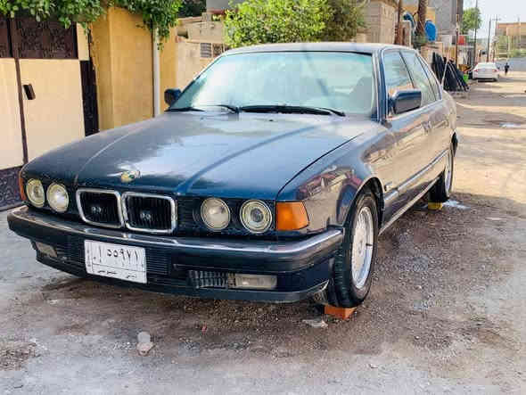 السلام عليكم للبيع بي ام 750اصل عليها مكينه وكير 35 سيارة كاملة مابيها اي نقص كهربائيات كاملة سنويه بسمي مكان ديالئ بعقوبة ***********
