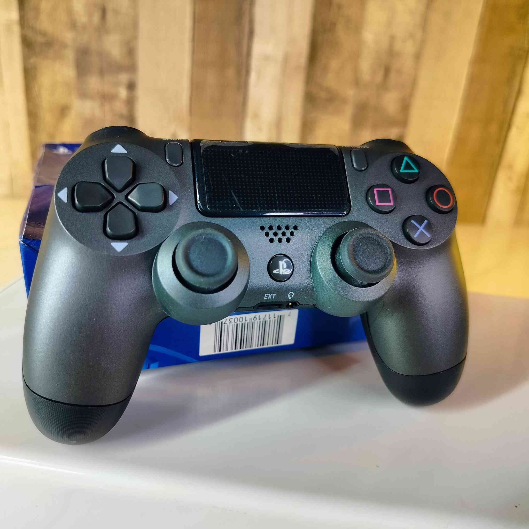 نرخی دانەی 27 هەزار 
PlayStation 4 PS4 Black Wireless
📨 نۆڤا بازاڕ . Nova Bazar

🚗گەیاندنمان هەیە بۆ هەموو پارێزگاکان
📥بۆ داواکردن نامە بنێرن یان پەیوەندی بکەن
-----
🚗يوجد توصيل جميع محافظات العراق
📥للطلب اتصل 
 
   0770 3128181
  viber & whatsapp
-----
