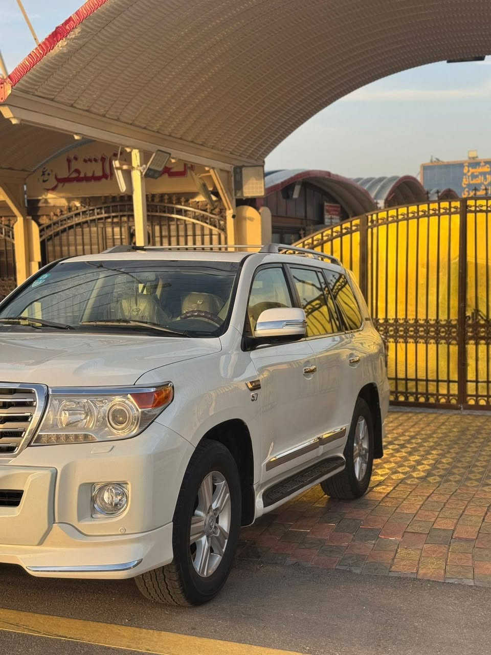 لاندكروزر  موصفات لكزز 2012 للبيع 
سياره مواصفات VXR  أعلى فئه بلاندكروزر بريم سياره
                          موصفات
رادار توقف ذاتي
كيجات لكزز
سرعه 260
محرك 5700
شاشه أصلي مال شركه
تبريد شاشه 
تبريد شاشه خلفي 
تبريد كشنات
ثلاث قطع تبريد 
8يرباك
كشنات VIR
كشنات كهربائيات
لايت زنون اصلي
تحكم في لايك 
ستيران تحكم 
تحكم جهتين في ستيران
جنطه كهربائي 
بصمه
فور ويل
طفايه
كامرات 360درجه
خمس كامرات
بعد بيه هواي مواصفات 
سياره جديده شرط اخت زيرو 
سياره رقم بغداد هزه سنويه جديدات باسمي
مكاني بين كربلاء ونجف 
رقمي *********** أكثر تفاصيل سياره اتصال
بيع مستعجل
