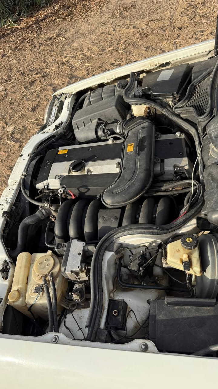 مارسيدس للبيع التفاصيل  داخل الصور ***********
