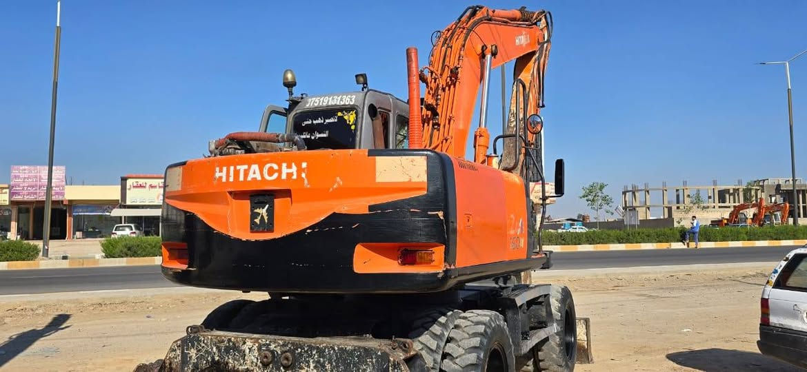 سلام عليكم

حفاره هيتاشي موديل 2004. رقم اربيل ماناقصها ايشي جاهزه للعمل

مابيها لا كسر ولا فطر ولا تبخير لاتنقيص تبريد شغال كهربائيات كلها شغاله
سعرهاا 3 و75. ثلاث دفار و خمسه وسبعين ورقه وبيها مجال 

للستفسار ; ***********
