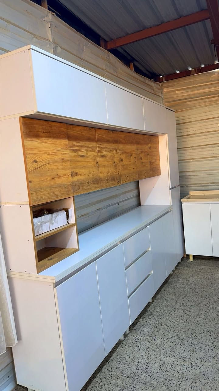 بسم الله تم وصول بضاعه جديد ومستخدم العنوان سلمان باك قرب أسواق  حلاوة                   ***********
