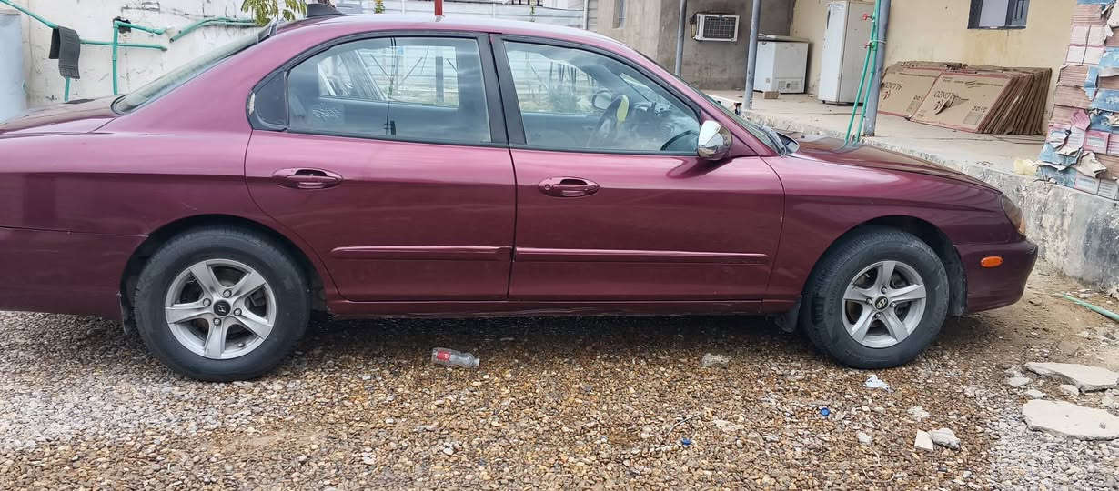 سوناتا موديل 2000 صبغ عام جاهزه سنوية2027بأسمي شرط التحويل
***********
السعر 65$وبيهه مجال 
بابل النيل
