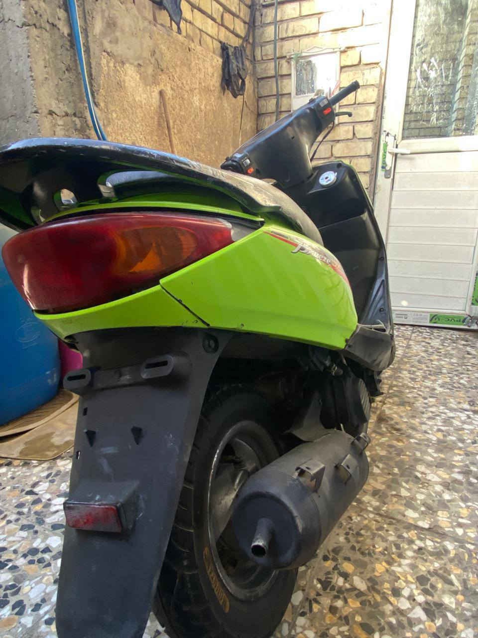 السلام عليكم دراجه 140بريز الدراجه سلف هندر كهربائيات كلهه كامله السعر 375وبي مجال  المكان بغداد البلديات الصحفين قرب حسن و حسين ***********
