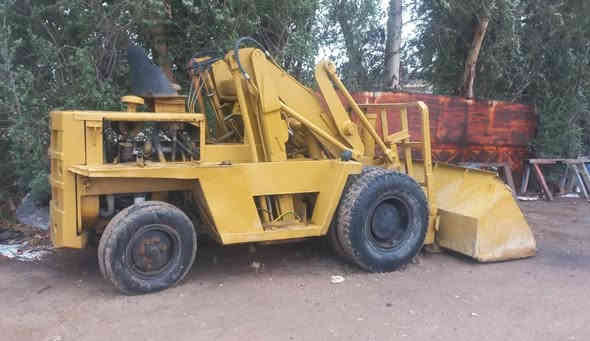 للبيع شفل شوكيه نوع TCM حجم جبير ينفع للسكلات مديل 95 مواصفاته محرك 6 سلندر كير اتوماتيك 3ليبرات حركه رقم بصره منفيس السعر 65 ورقه وبيه مجال الشراي يتصل مكانه واسط عزيزيه *********** .
