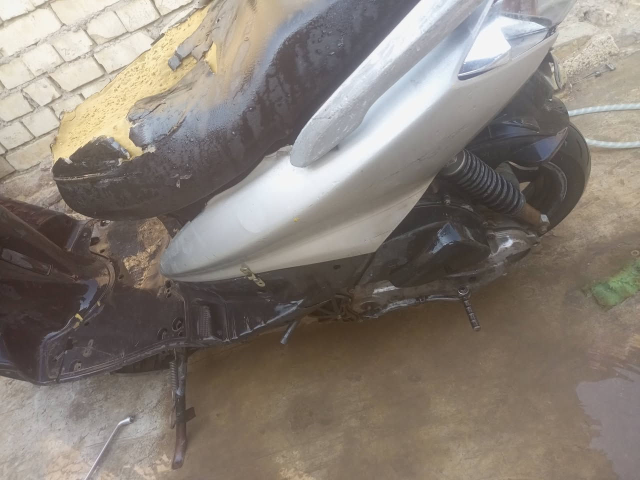 سكنس فحل 140دراجة حلوة محرك مزود بوشة 58
دراجة بيهة كلجات رياضي صلانصة رياضي كفرهة المامي موجود كهربيات شغالة نقص كلوبات واحد بالاف دراجة جيب كابريتر وتعال اخذهة رايدهة ب250مجال بسيط


**إذا كنت صاحب هذا الإعلان وتريد حذفه لأي سبب، رجاءا أرسل رسالة إلى الدعم الفني**