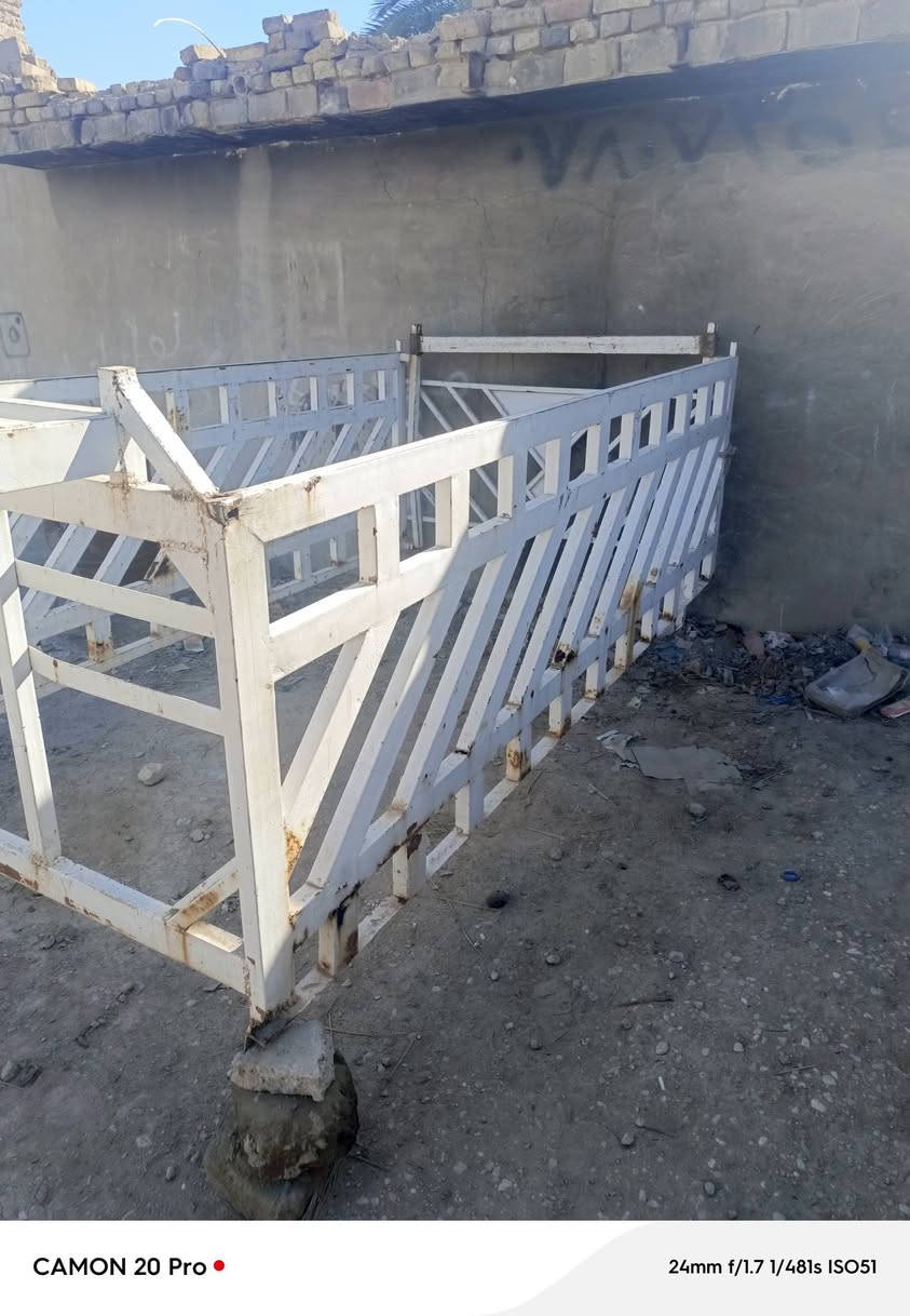 سلام عليكم 
محجر كيا فحل لبيع على وضعيته والسعر مناسب مكاني بابل الحله سياحي 
اتصال على 
***********
