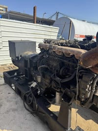 افيكو ١٣٧ خلفي مجفته جديد توليد ٢٧٥ ااشتغلت نص ساعه سحك و طلعت صوت أبي...