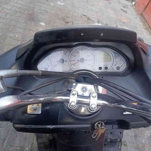 سلام عليكم دراجه ماجسته خير من شرط مكينه ناعمه متنسمع دراجه مال جناي دراجه خير من الخير اشاير لايت زنون  هورن كيج حماوه رون سرعه كله شغال مال جناي دراجه شرط ترايك بيها وين متريد مكاني بغداد شراي يتصل او خاص *********** سعرها 475 مناسب كلش بغداد
