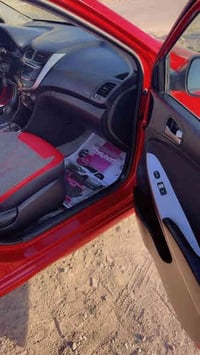 هونداي اكسنت ٢٠١٦ بغداد ماشيه ٥٠ حادث خفيف بالصندوق ٩٥ مجال قليل  ٠٧٧١...