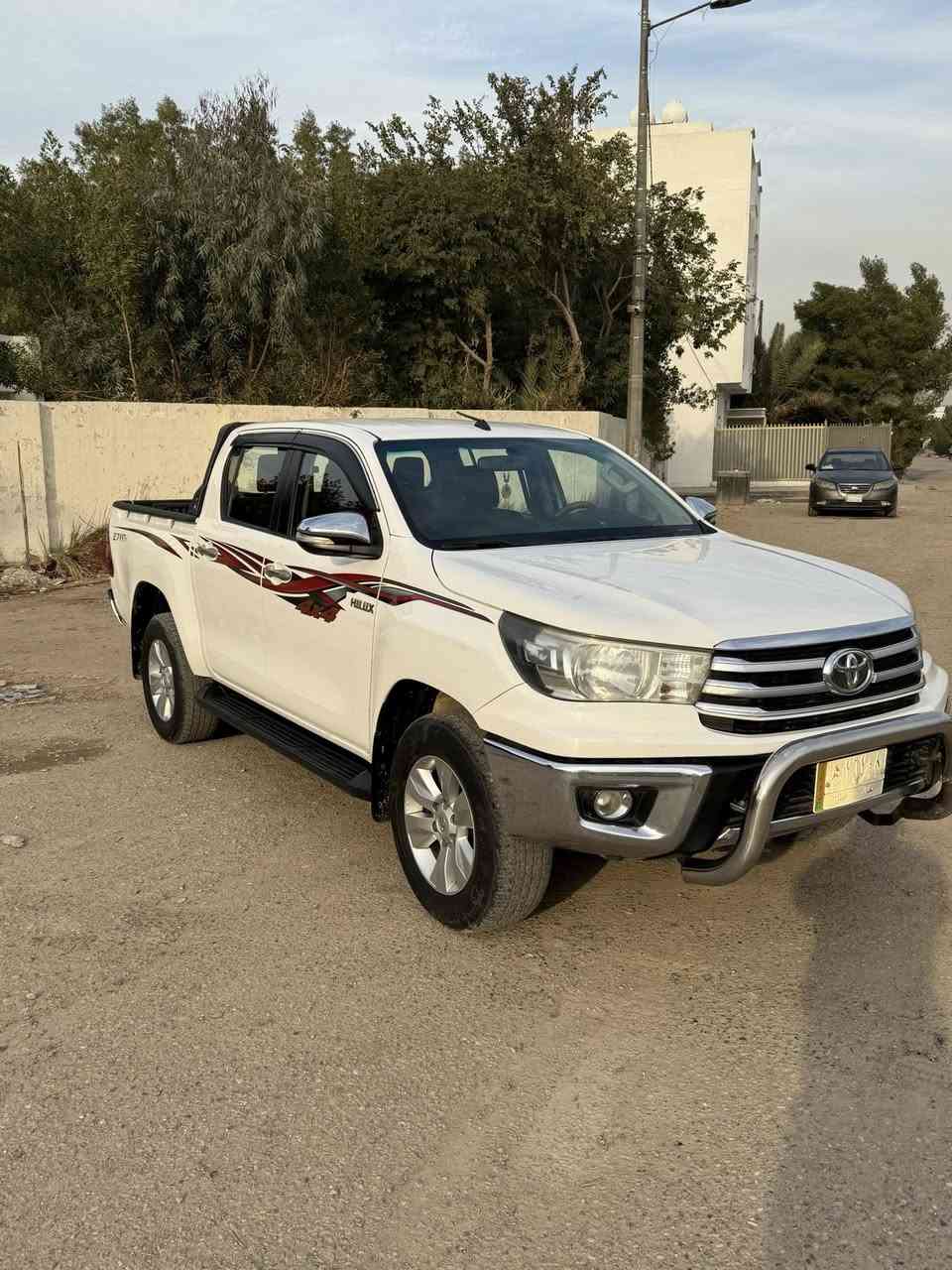 سلام عليكم     تيوتا هايلوكس موديل 2016 مكفوله كفاله عامه  $255 عنوان بغداد ***********
