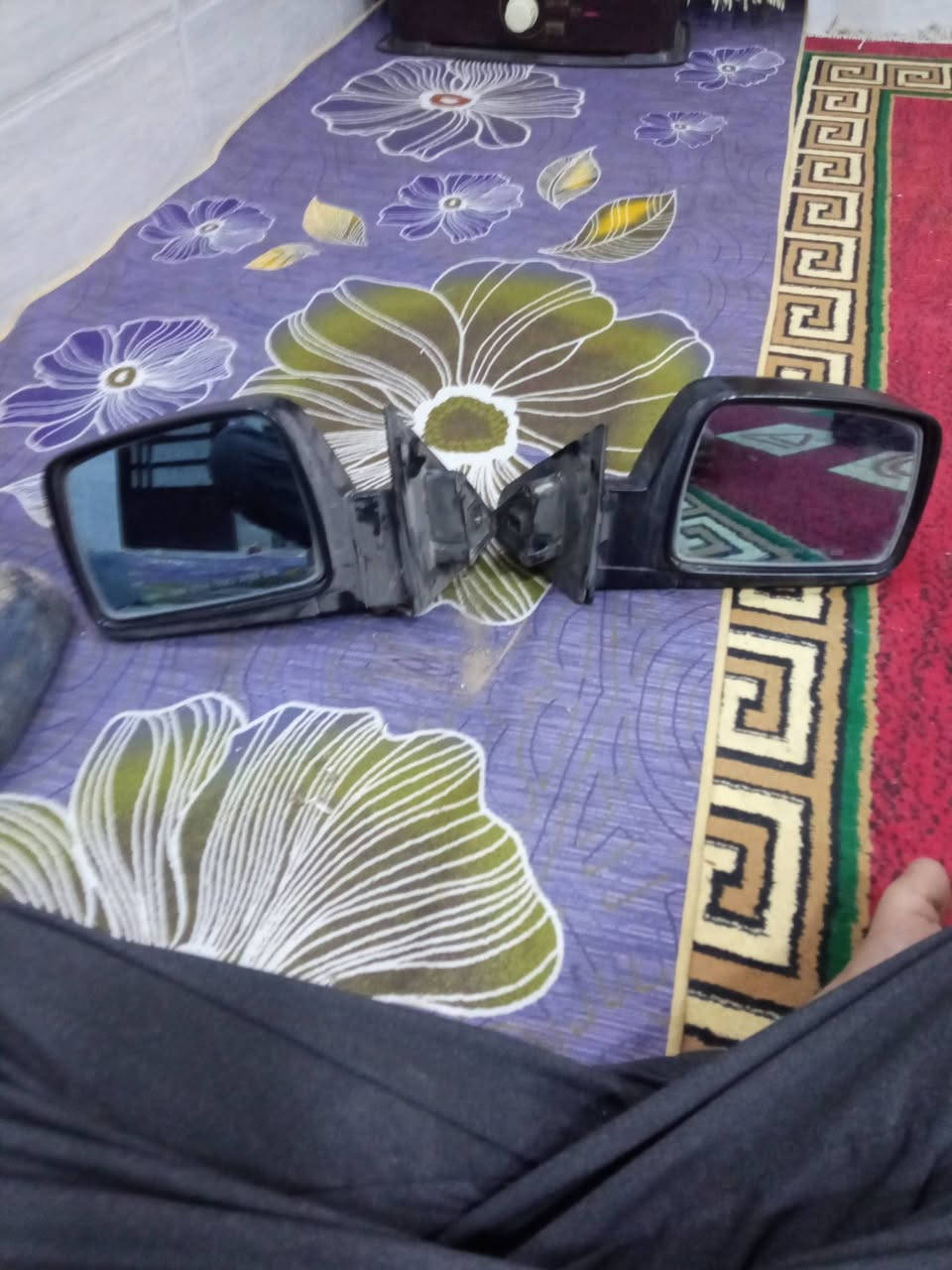 زوجين مري ابريجو امسكر للبيع مابيهن شي المابيهن شي السعر 150وبيهن مجال والمكسوره الجامه 75والتواصل على هاذه الرقم ***********العنوان حله قرب العلويه شريفه
