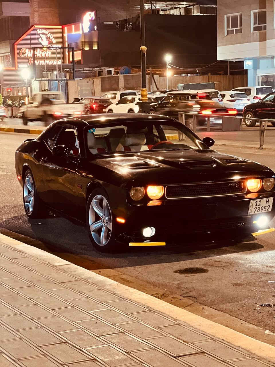 سلام عليكم شلون الشباب 
للبيع  فقططط   دوج جالنجر 
مديل 2014 
لون اسود ملكي 🤴 
موصفات : معروفه مال v6 ميحتاج اذكرهة 
السياره مشالله كلش نضيفه مناقصهة شي
كير مكينه لوكك 🤍✊🏻
لايت زنون 
تحديث البكلايت شكل جدبد 
عليهة ويل اصلي مال srt
شاشه تاب 
سيتم صوت 
غرفتهة نضيفه  
حادثهة بجم واعندي صور الحادث 
وهنا بل عراق صار بيهة 4  قصع وعندي سونارهة 
محدث البنيد ول دعاميه مال rt
الصدر 70 بل ١٠٠ 
مشروع وطني هزه جديده باسمي 
السعر ١٠٨ وبيهة مجال  مستعجل عل بيع 🤍 واسف ع اطاله 
*********** 
 مكان بغداد شعلة 🔥 ***********
