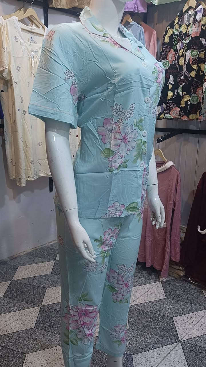 ‏بسم الله وعلى بركة الله 
‏اللهم صل على محمد وال محمد 
‏تراك كشمير موديل جديد 2026 
‏القياسات المتوفرة XL الى XXXL
‏عرض نهاية الموسم تنزيل السعر من 10 الف 
‏السعر الجديد 8 الف / قطعتين ب15 الف 
‏اذا طلبتو 5 قطع واكثر يكون التوصيل مجاني 
‏التوصيل 🚛🚛 بغداد وكل المحافضات 5الف 
‏العنوان / بغداد سوق المعالف / مجمع سمير گنو  ازياء جمانة


**إذا كنت صاحب هذا الإعلان وتريد حذفه لأي سبب، رجاءا أرسل رسالة إلى الدعم الفني**