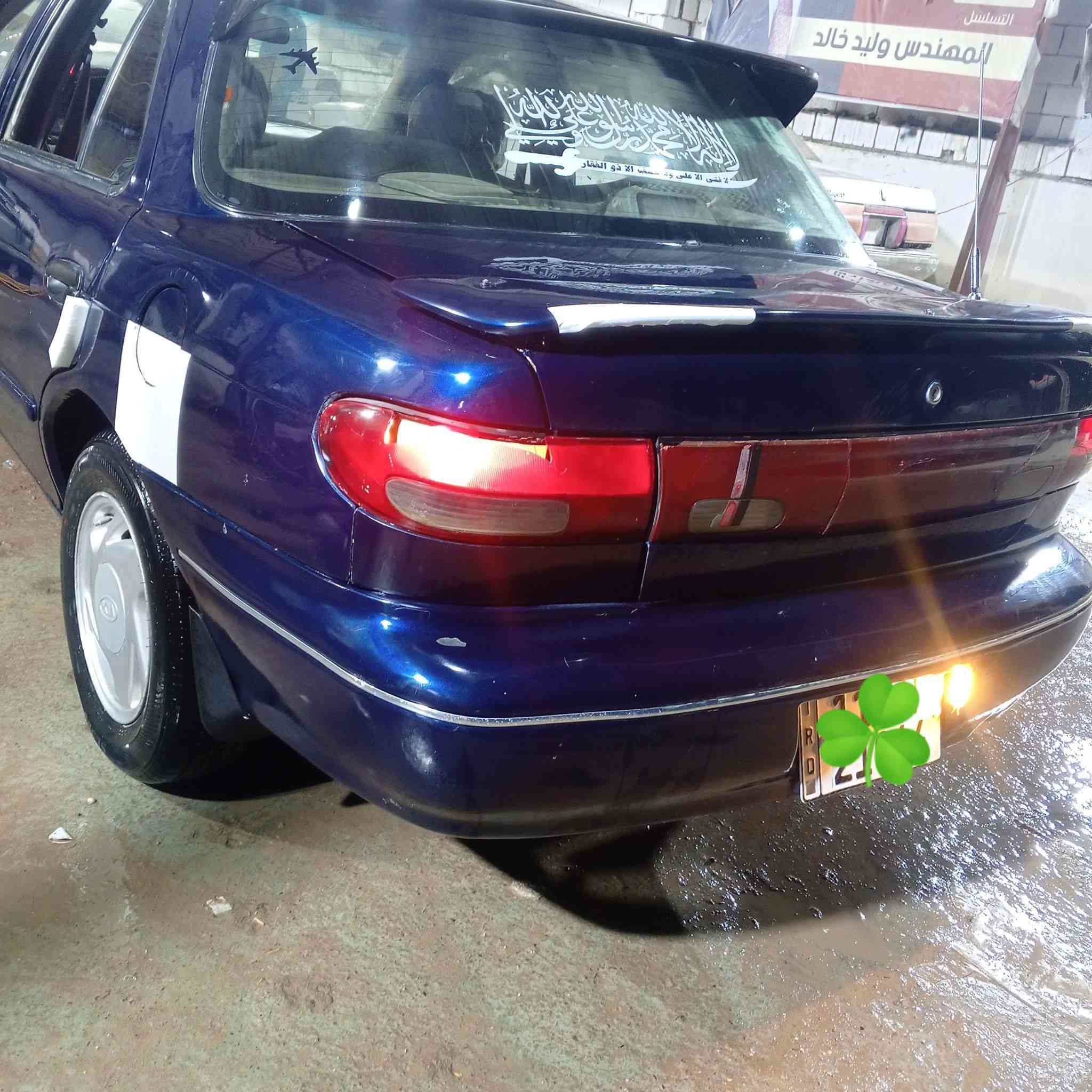 للبيع موديل 95رقم بغداد مشروع وطني دولي 
كير عادي محرك مفتوح مكينه وكير مكفولات 
تخم تاير حداديه امامي و خلفي جديد 
كهربائيات كلها شغاله 
سياره مصبوغة الجماليه مكفوله من كص وضربه وكلبه شرط 
داخل نضيف بطاين اربعه جدد 
دشبول نضيف جام الاربعه يصعدن 
سياره خير من الله كيج حماوه والكيلو 
متر كلهن شغلات السياره احلاه من صور السعر 38 وبيها مجال لشراي.. ولحد يكسر بحلال الناس السوك حتا ب 20 اكو.. رقم صاحب سياره ***********// مكان سياره سامراء
