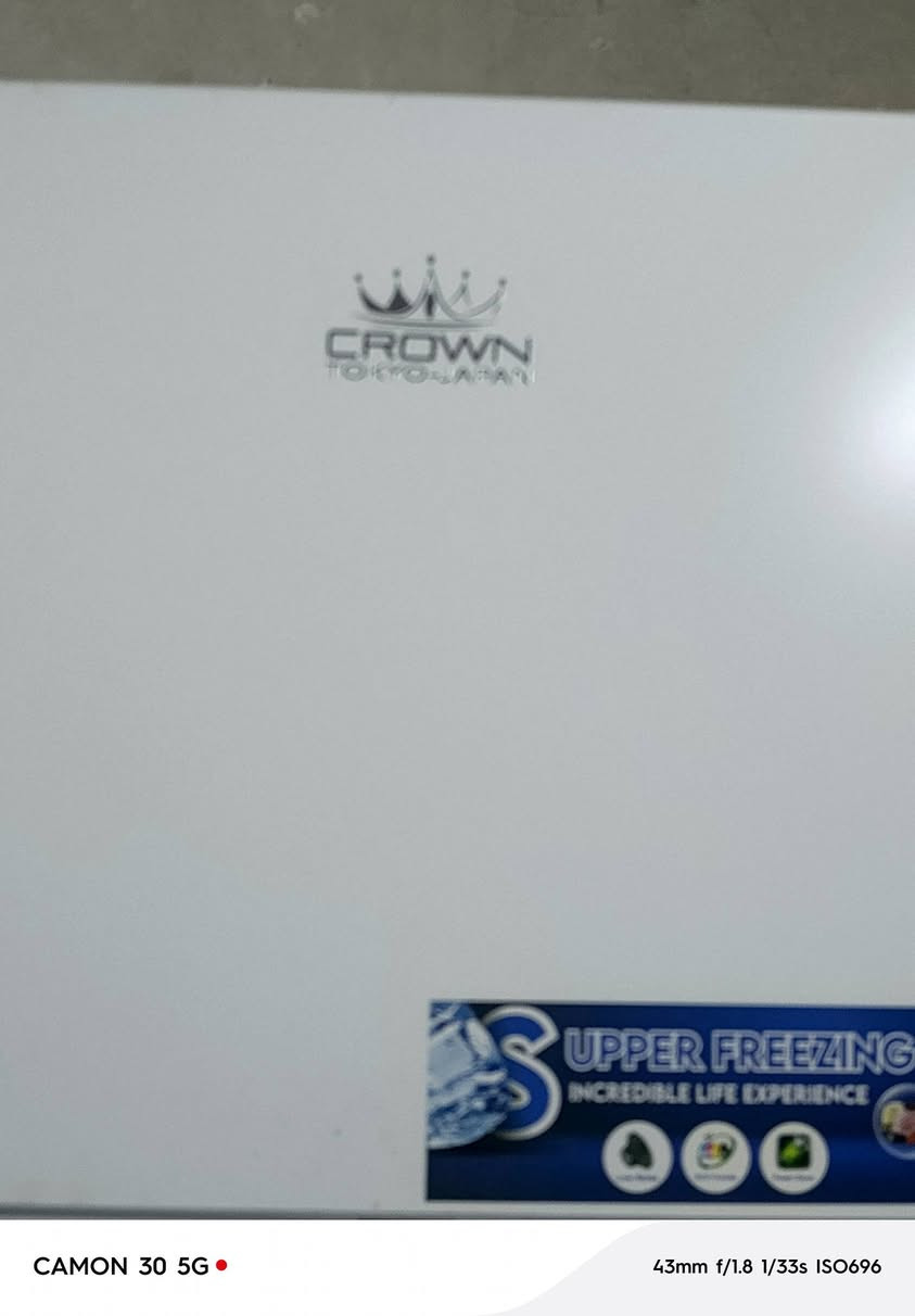 ثلاجه للبيع قدم 22 ما صار له شهر مشتول سعره 300الف
***********
