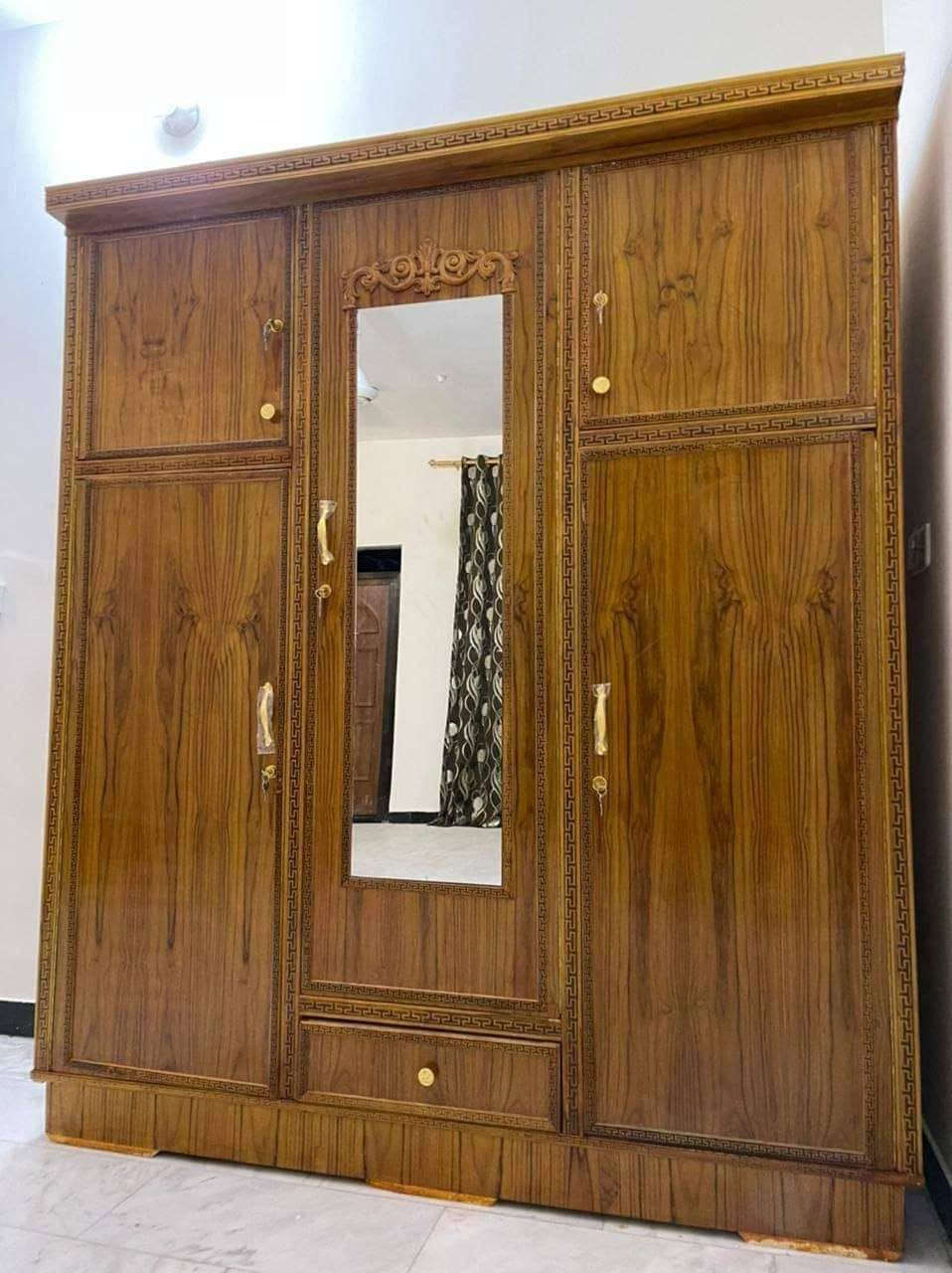 محتاج كنتور ومحتار 🔔
📳 كنتورك عليك وخلي الباقي علينا 📳
 احجام مختلفه وموديلات مميزه
كنتور 2 ابواب { 175 الف }
كنتور 3 ابواب { السعر 275 }
كنتور 4 ابواب { السعر 350 }
كنتور 5 ابواب { السعر 400 }
كنتور 6 ابواب { السعر 500}

💯 الكنتور نجاره خشب عراقي مرتب ترتيب روعه 😍
⛔️ وليس سوكي او استيراد 🚫
—-———————————
توصيل داخل بغداد مجانا 😍😍😍
ويتوفر توصيل لكافة المحافظات باسعار رمزية ✅
————————————-
🚗 نجيك للبيت ونشدلك الكنتور كل هذا علينا 🆓
📤 تحجز الصبح يجيك العصر
📤 تحجز العصر يجيك ثاني يوم الصبح

📦 احجز طلبك الان قبل نفاذ الكميه 📦
📧 اي استفسار راسلنه على الخاص 📧 بغداد, العراق


**إذا كنت صاحب هذا الإعلان وتريد حذفه لأي سبب، رجاءا أرسل رسالة إلى الدعم الفني**
