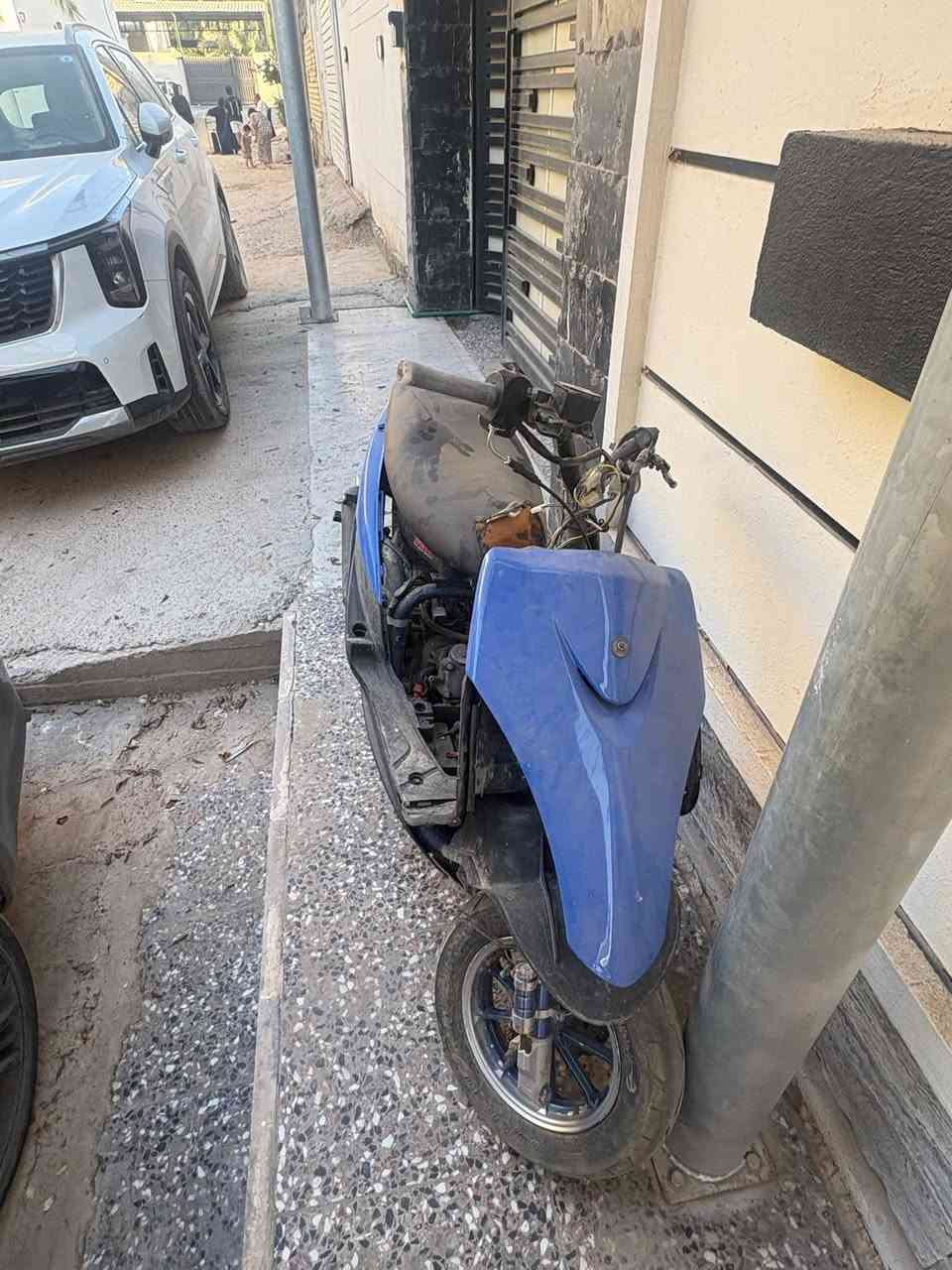 دراجه ماكس عدله للبيع  دراجه مفتوحه مره من بدلت البوشه عندك الدراجه ترهم مال لعب ورايدها ب 175 
*********** الدوره البوعيثه عنواني

