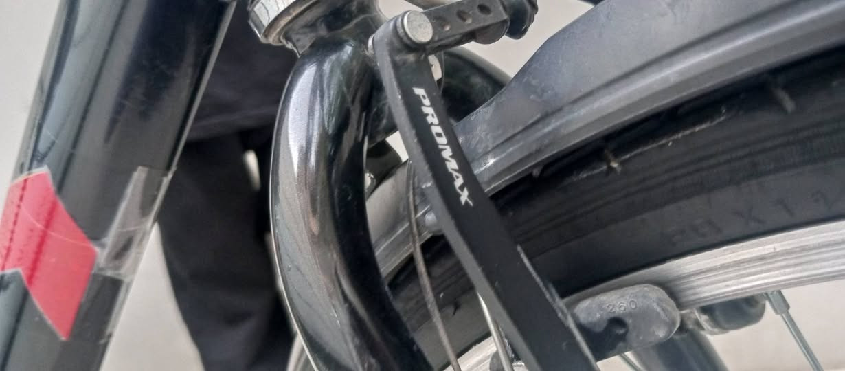 ياباني المنيوم حجم 27 c700
فول بدون نقص سبغ كير ماركة vl7 speed 
وبالة مختمة 
بريكات بروماكس
بطيخة وعكرب شيمانو 
مكان ديالى لايوجد توصيل 
سعر 160 الف


**إذا كنت صاحب هذا الإعلان وتريد حذفه لأي سبب، رجاءا أرسل رسالة إلى الدعم الفني**