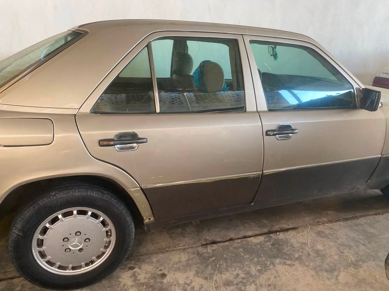 السلام عليكم مارسديس موديل 92 سعر 45 وبيها مجال ***********
