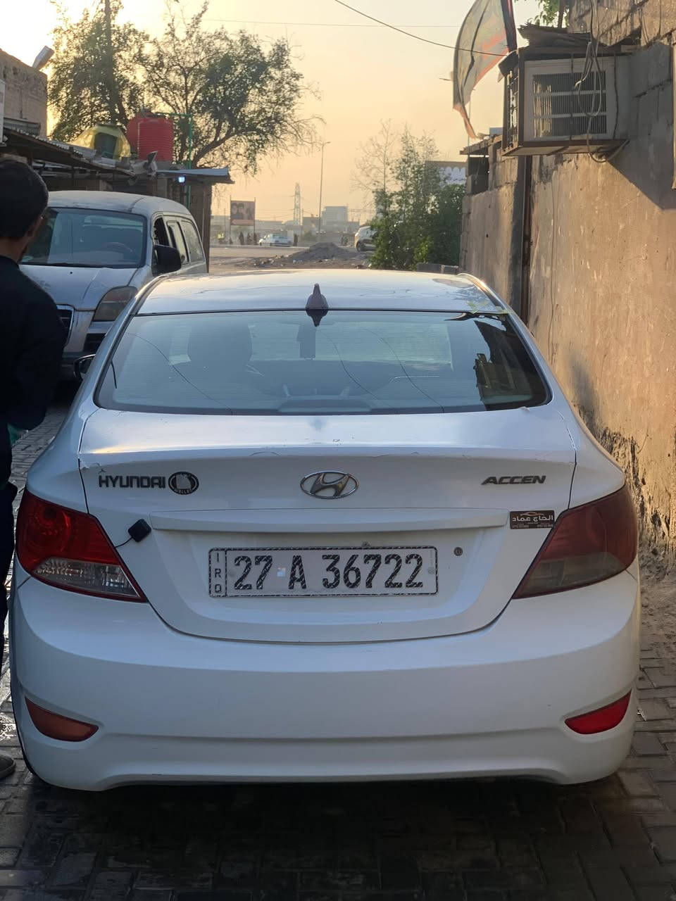 السلام عليكم
اكسنت 2013 سياره مكفوله من الضربه سياره مكينه وكير وتبريد 100٪ سياره مبدل بيها جاملق بدون ضربه وبيها دحجات قليله رقم ذي قار السنويه 2030 
السعر 85 وبيها مجال مكاني البصره شط العرب 
***********
