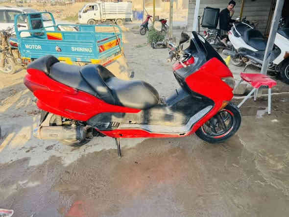 سلام عليكم فورزه صفر 8 كير ملغي دراجه ناعمه وحلوه مكينه خير من الله كهربائيات شغاله عوزه بس جاملغ امامي 550 وبيه مجال لشراي ***********
