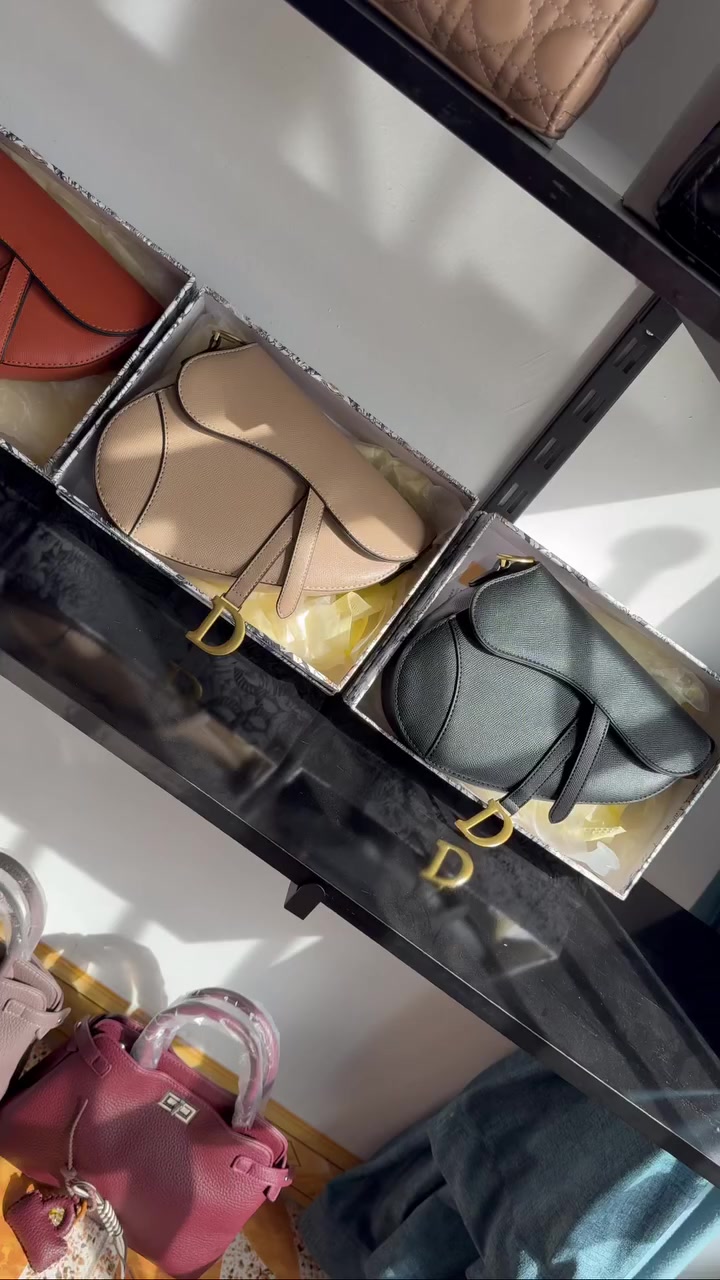 مشروع جديد حقائب نسائيه ماستر اصلية 
واتمنه دعمكم 💕
وللحجز قطع واستفسار 
***********
