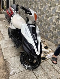 دراجه ماكس قجمه للبيع نضيفه كلش  لايت اشاير شغاله  شلعتهه حلوه نكره سل...