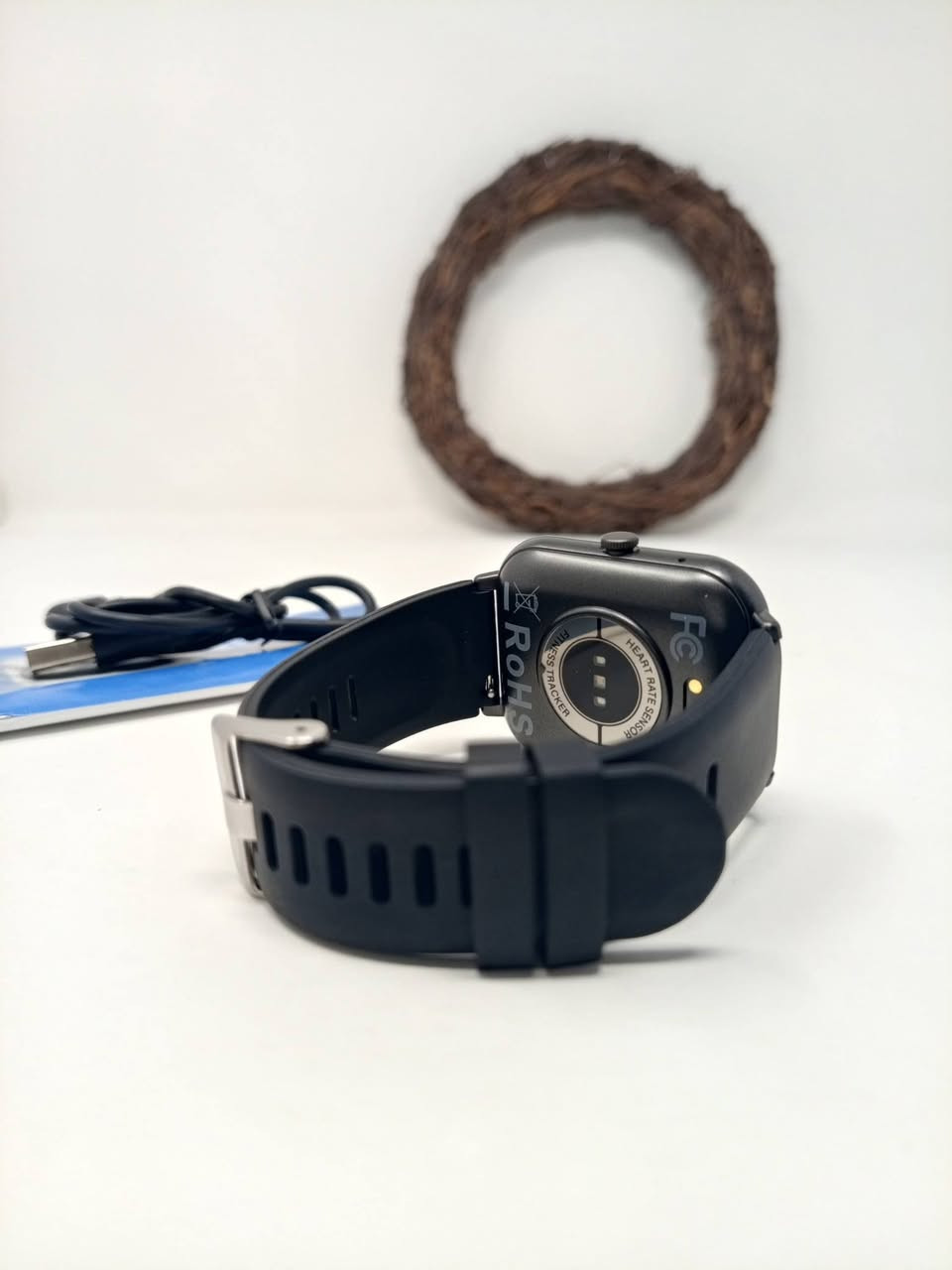 ساعه سمارت لمس بالكامل
باله امازون 🇪🇺
تدعم اکثر من 170 وضع رياضي مع تايمر وقت 
اتصال واستقبال الاشعارات الهاتفيه مع ربط الهاتف 
سير قابل للتبدیل 
سبيكر صوت عالي جدا 
قوة شحن تدوم 15 يوم او 16 
لون اسود 
ضد ماء بعمق 50 متر وبقوة تحمل ساعتين تحت الماء


**إذا كنت صاحب هذا الإعلان وتريد حذفه لأي سبب، رجاءا أرسل رسالة إلى الدعم الفني**