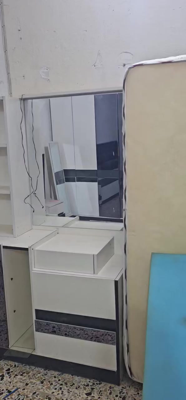 مرحبا في مزاد الثقه بعقوبه كاطون الرازي اشتري وابيع كافة الأثاث المنزلي المستخدم واتس ***********
