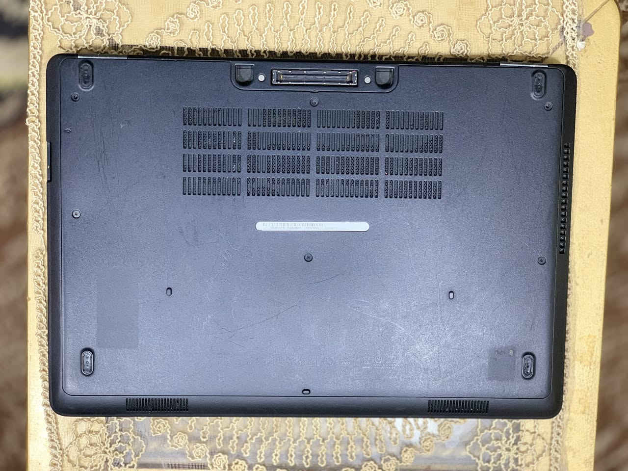 لابتوب مستعمل شغال بدون اي عطل
مواصفات 
كوراي 5 جيل خامس 
رام 4 كيكة
كارت شاشة داخلي 2 كيكة 
حجم شاشة 14 
 متروكة فترة 
ملحقات فقط شاحنة
سعر 170 بي مجال 
مكان بغداد الامين الثانية 
رقم ***********
